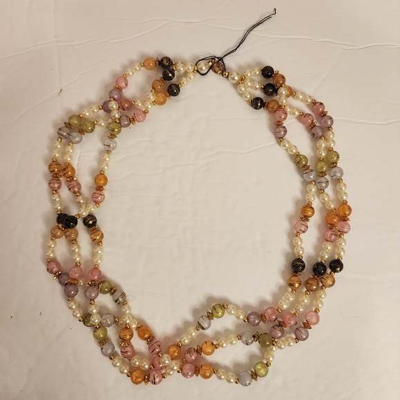 Treska Multi-Layer Beaded Multicolor Necklace - Picture 2 of 3